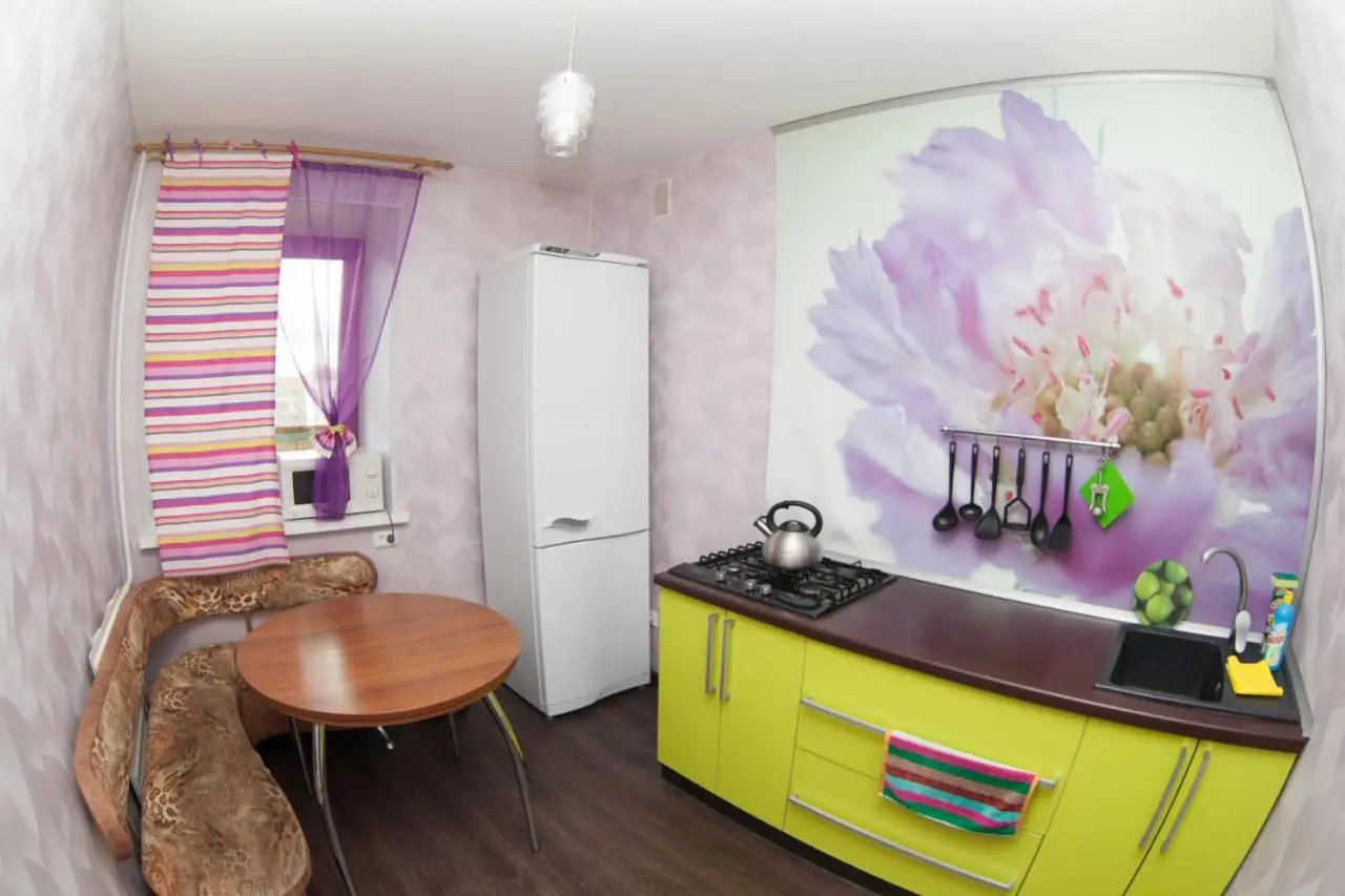 Уфа: Apartment Komsomolskaya 27