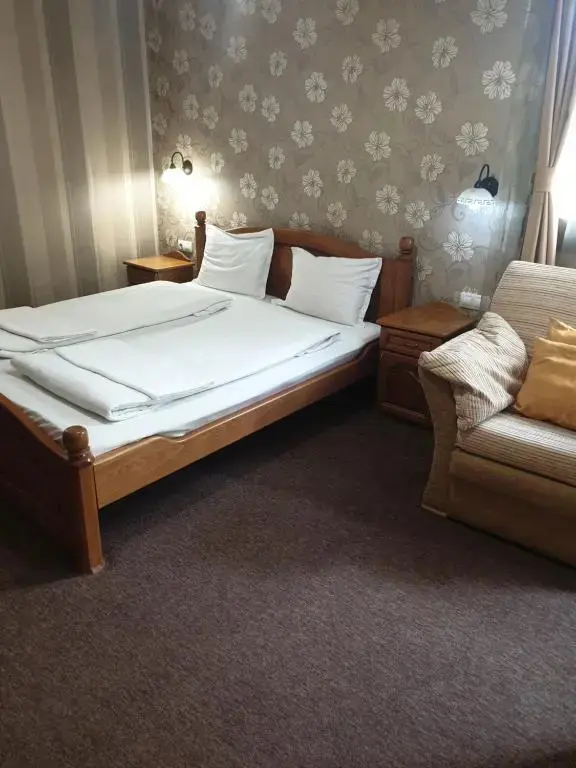 Троян: Guest house Elora