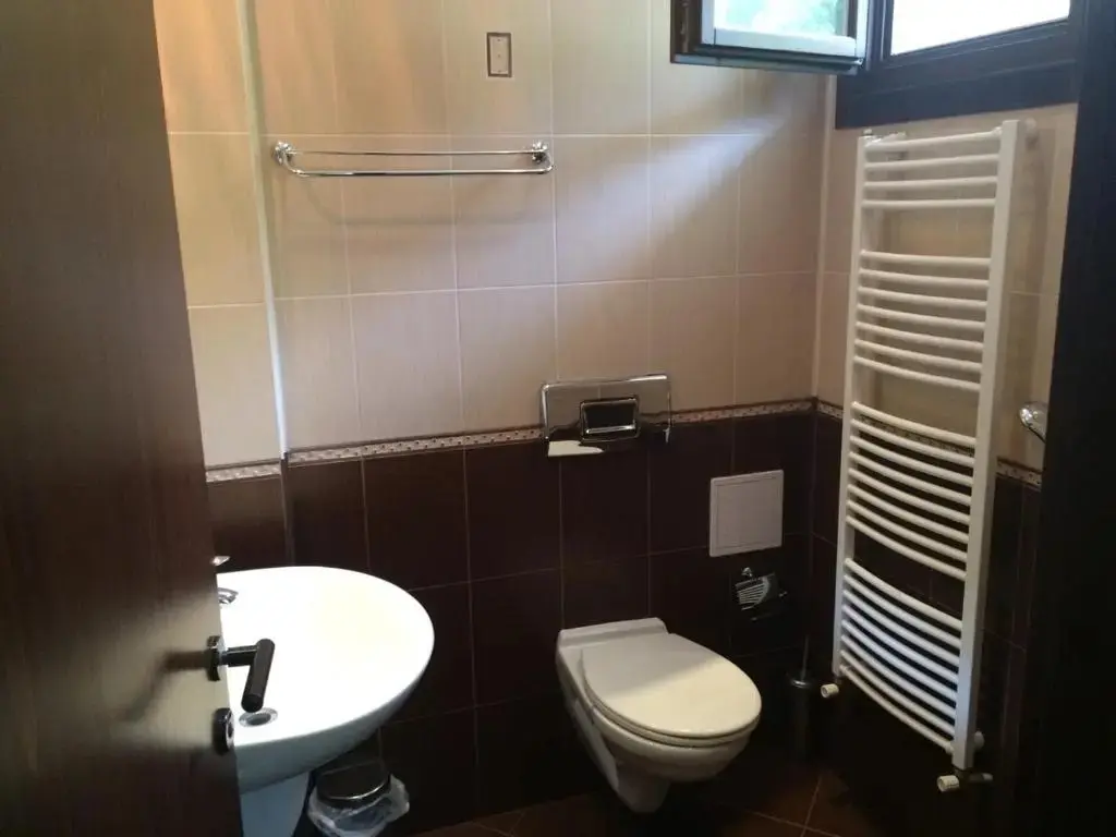 Троян: Guest house Elora