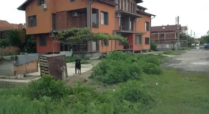 София: Berto Guest House