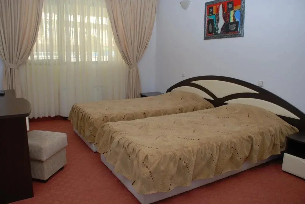 Баните: Hotel Rodopa