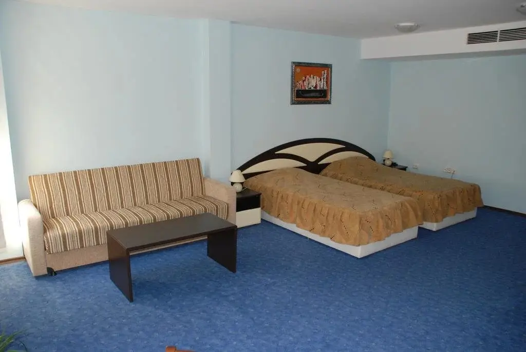 Баните: Hotel Rodopa