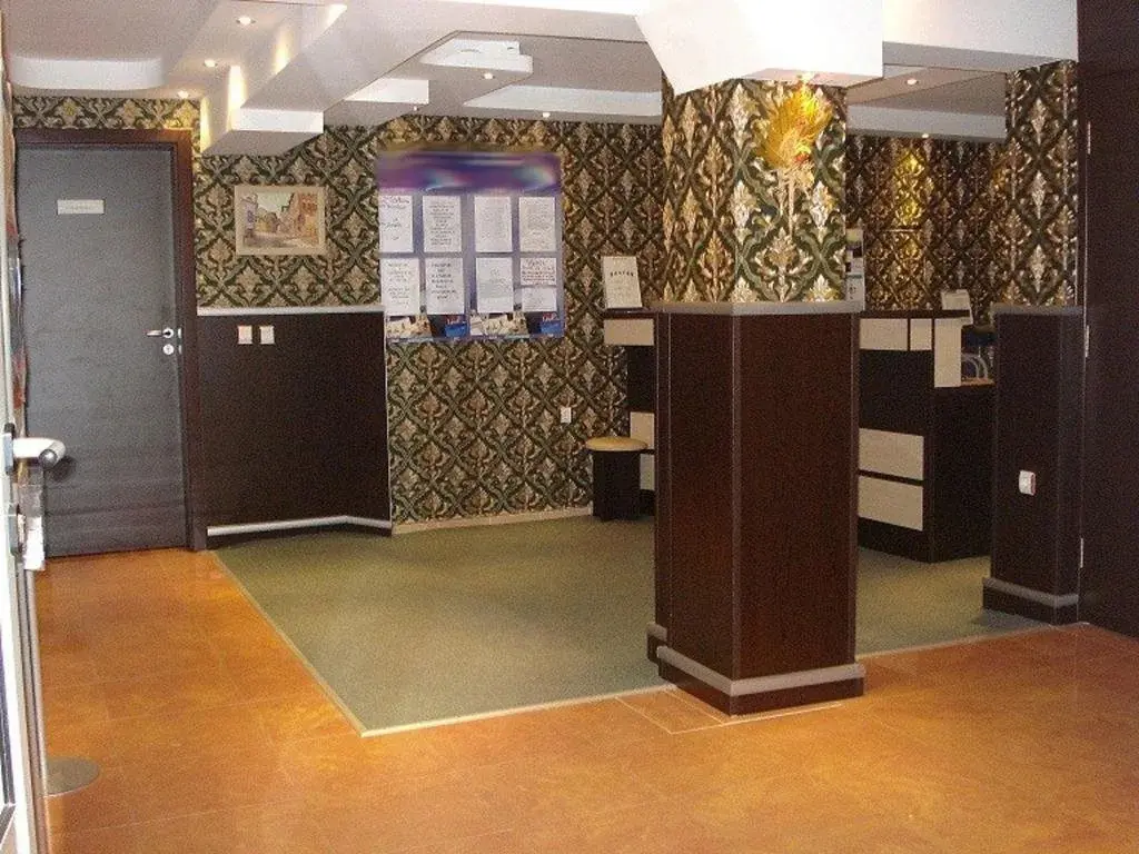Равда: Elvira Hotel