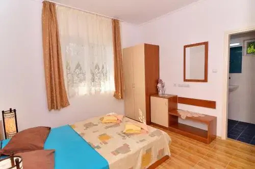 Карнобат: Royal Hotel