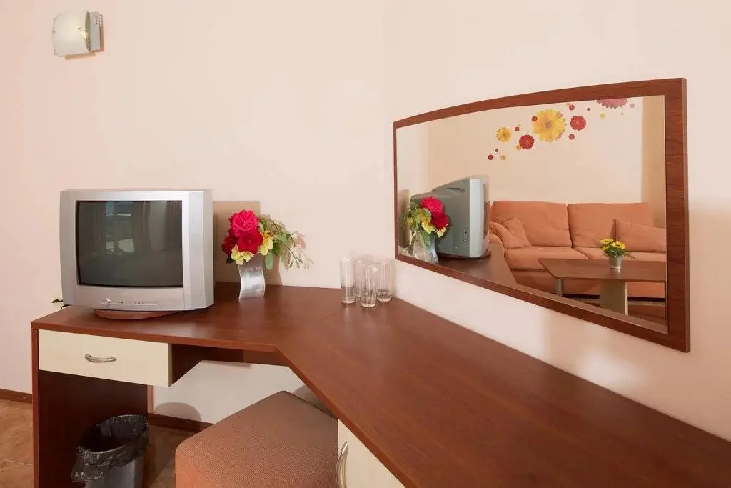 Солнечный берег: Sunny Flower Hotel