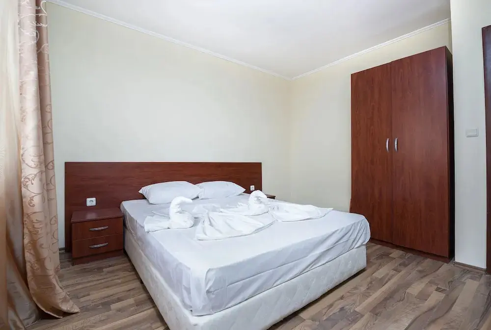 Несебр: Apollon Apartments