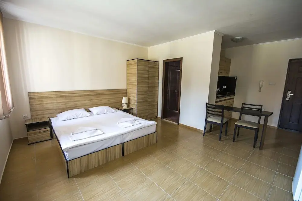 Несебр: Apollon Apartments