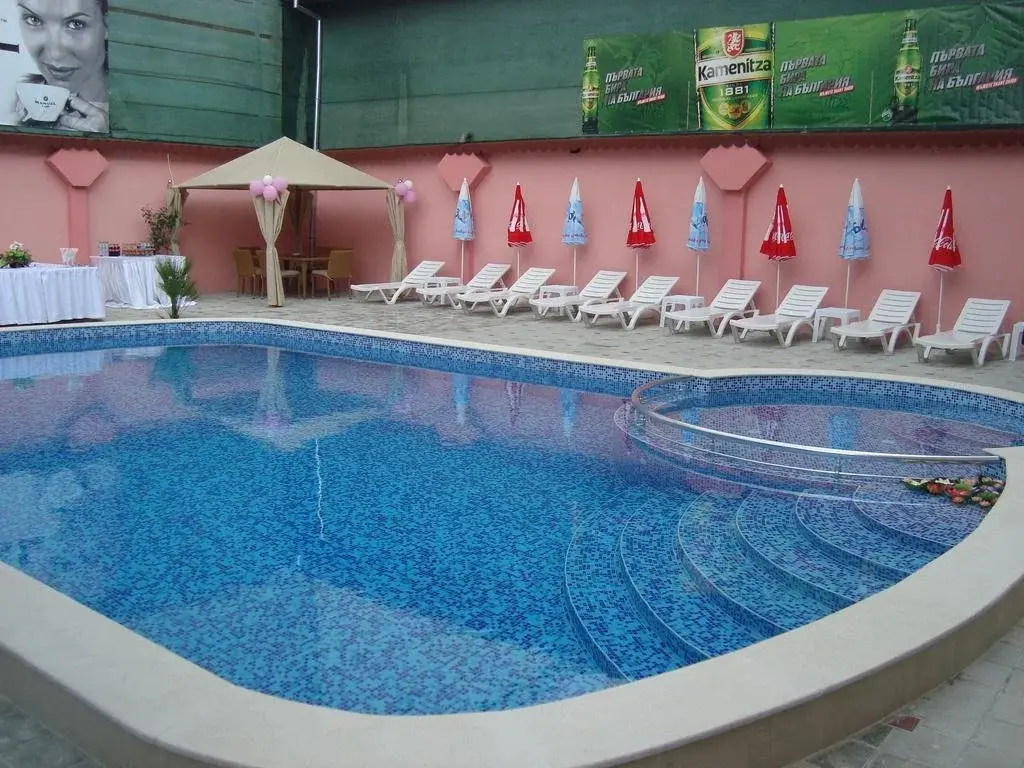 Копривштица: Family Hotel Relax
