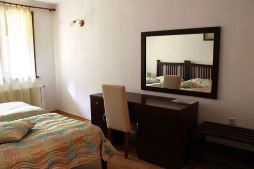 Боженци: Hemus Hotel