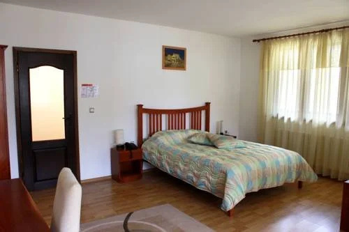 Боженци: Hemus Hotel