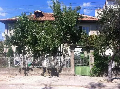 Хисаря: Guest House Nadezhda