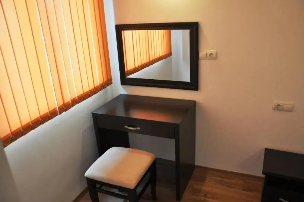 Солнечный берег: Tomi Family Apartments