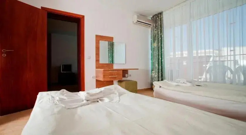 Солнечный берег: Sun Village Apart Complex