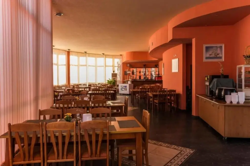 Солнечный берег: Sun Hotel