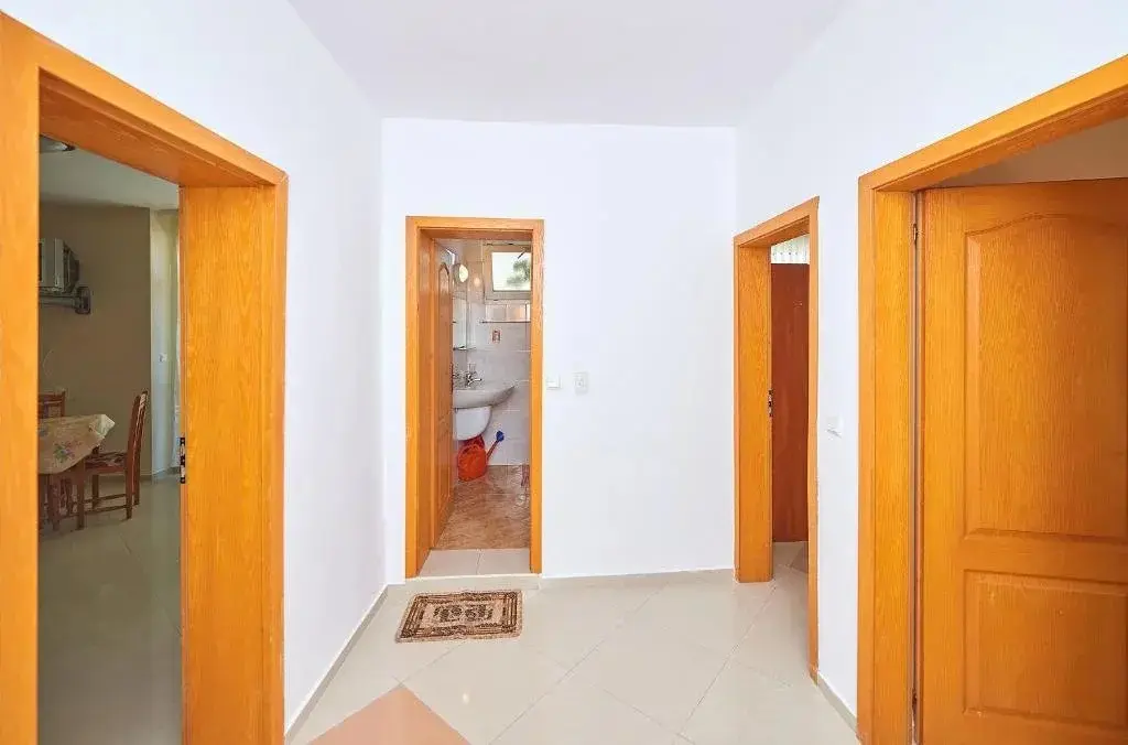 Поморие: Guest House Nadin