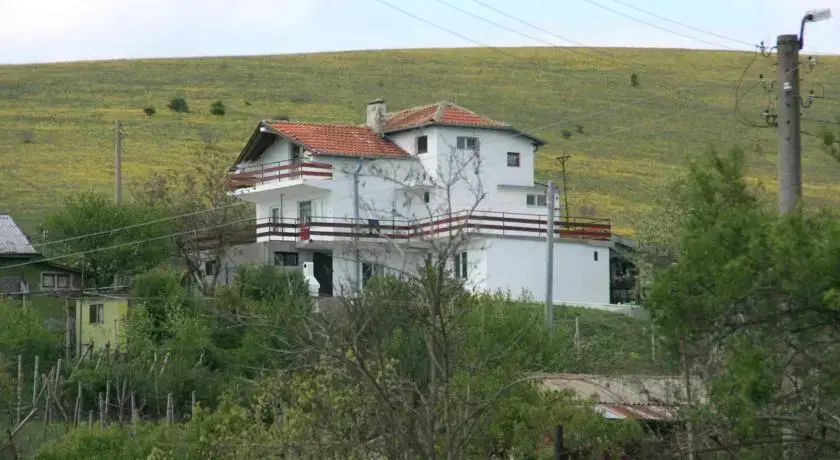Бургас: Villa Sanaan