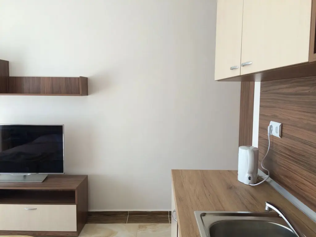Солнечный берег: Palm Residence Deluxe Studios