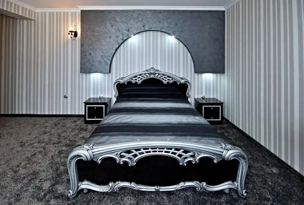 Хасково: Hotel History