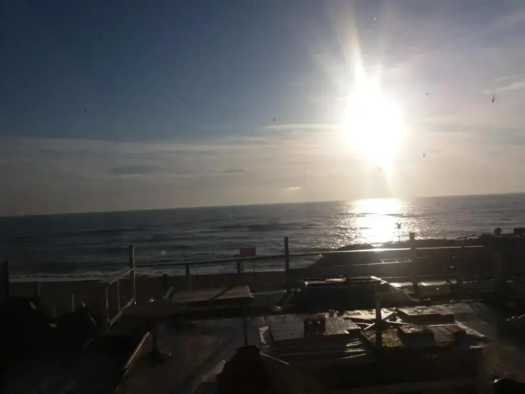 Варна: Beach House Cabacum