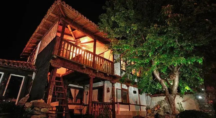 Троян: Guest House House of Crafts