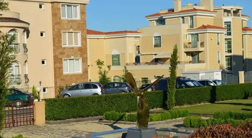 Черноморец: Sunny Island Chernomorets