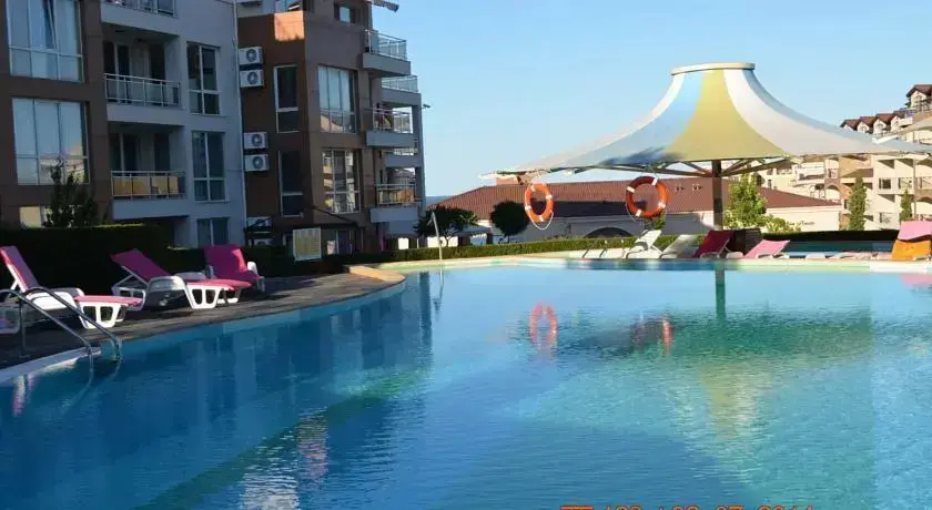 Черноморец: Sunny Island Chernomorets