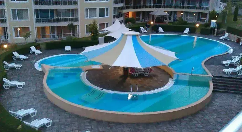 Черноморец: Sunny Island Chernomorets