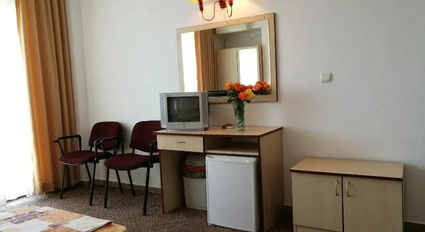 Правец: Family Hotel Lipite