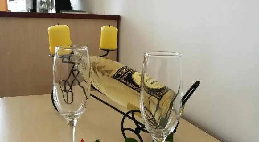 Правец: Family Hotel Lipite