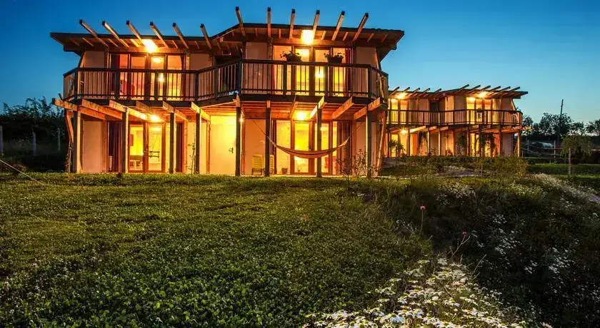 Debeli Dab Eco Village — фото 1