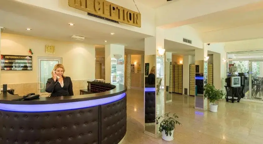 Солнечный берег: Hotel Svejest