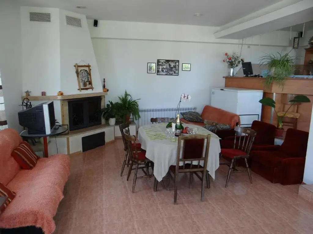 Балчик: Guest House Spiro