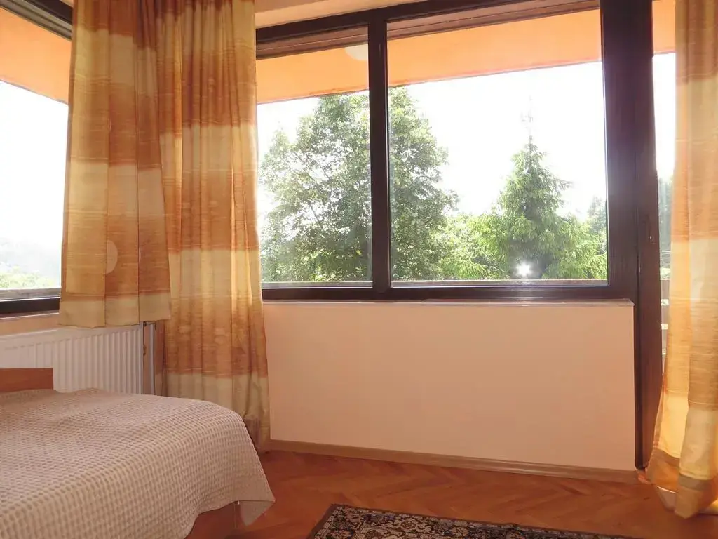 Боженци: Guest House Daskalov