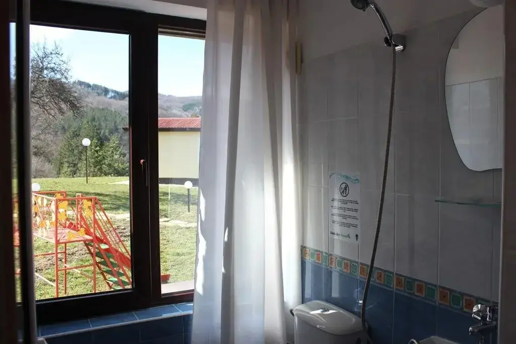 Боженци: Guest House Daskalov