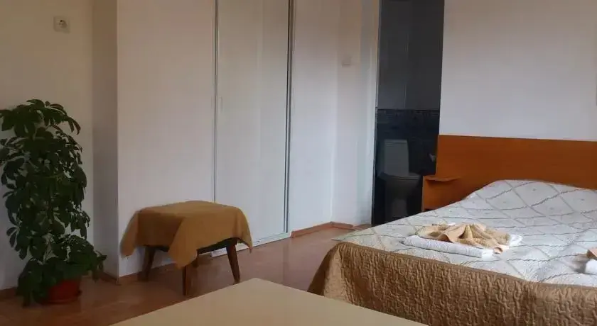 Чепеларе: Guest House Stoletnika