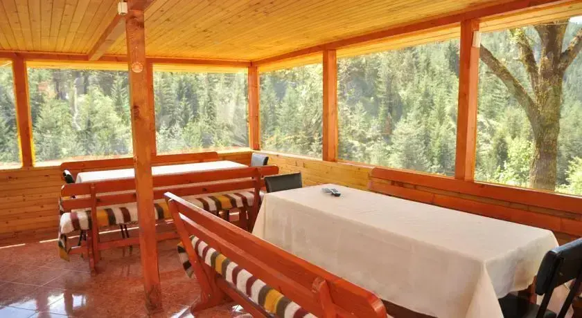 Чепеларе: Guest House Stoletnika