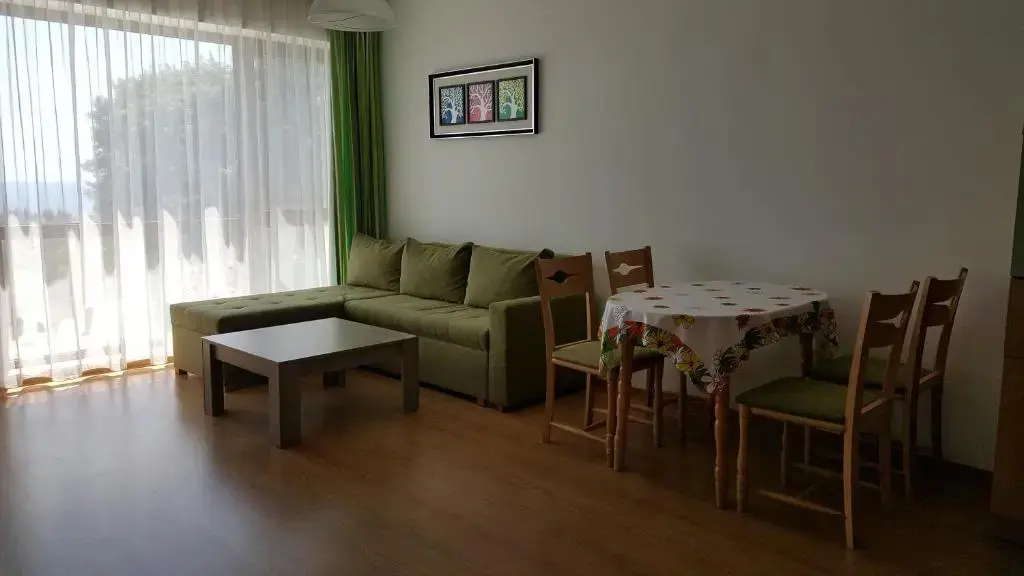 Балчик: Balchik Gardens Apartments