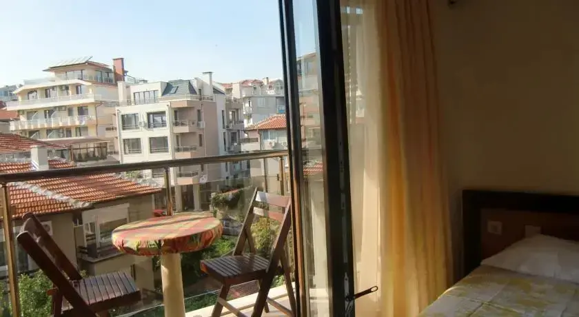 Созополь: Guest House La Rose
