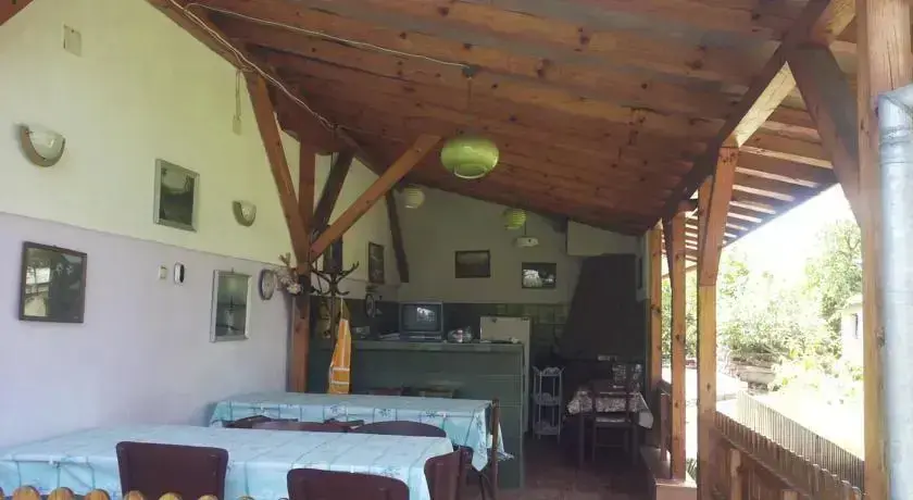 Павел-Баня: Guest House Nadejda