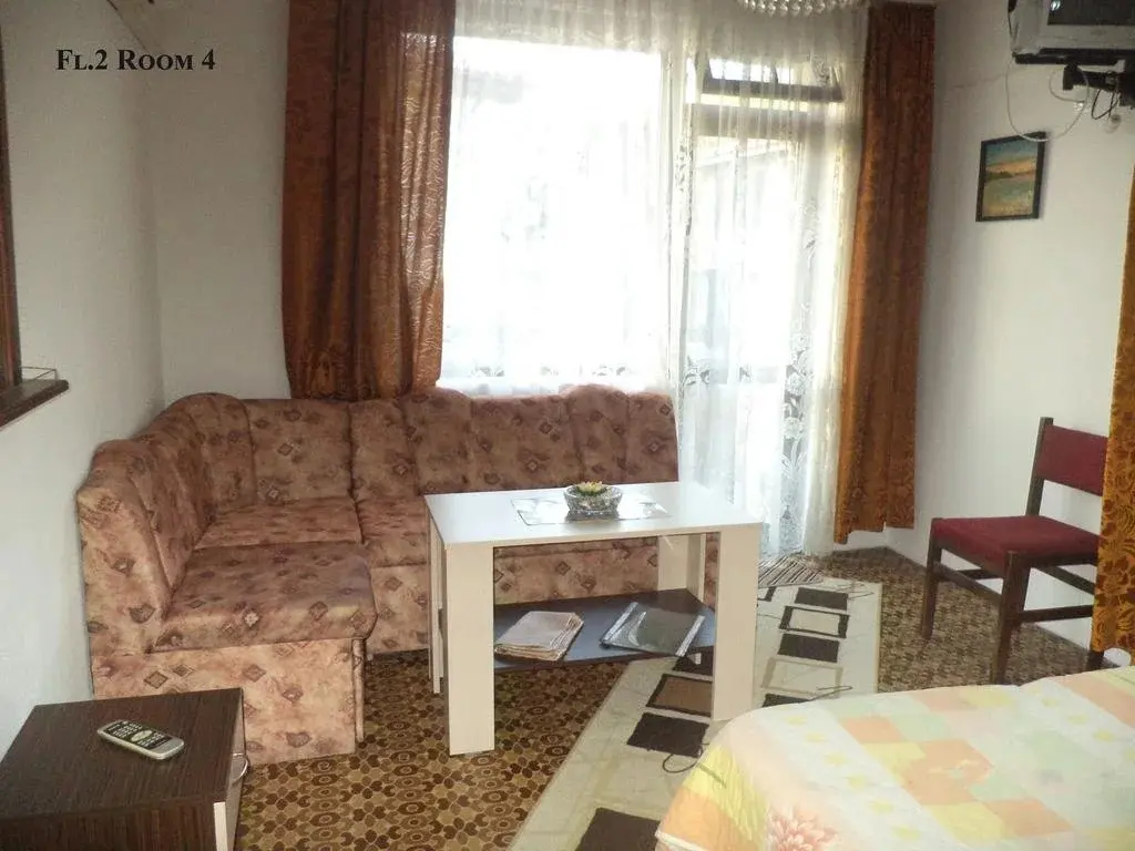 Созополь: Guest House Liliya