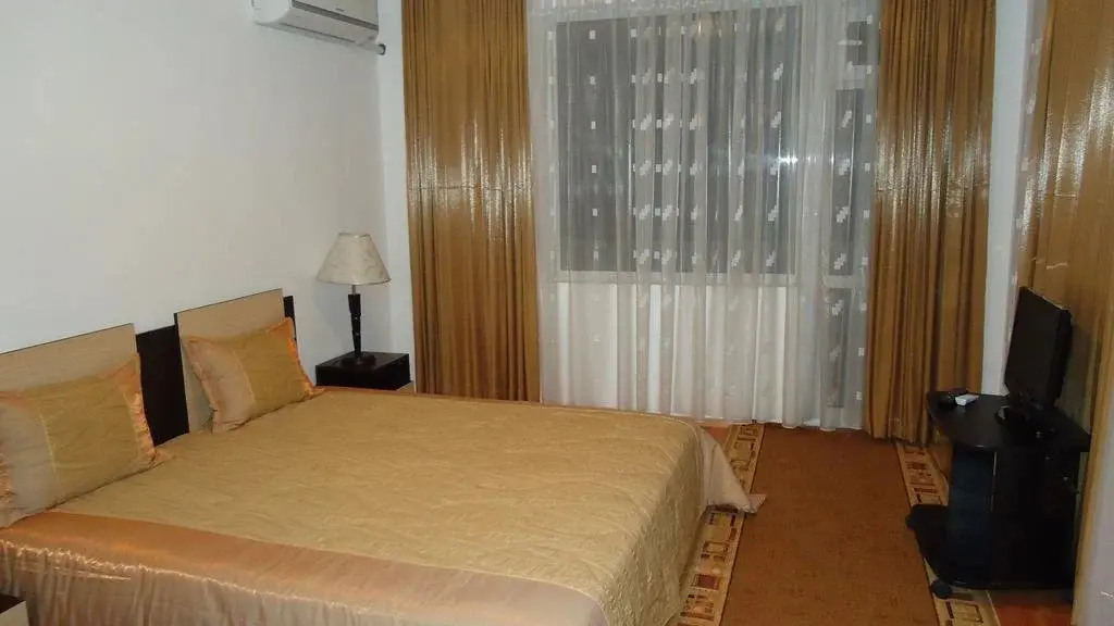 Кирково: Hotel Elit