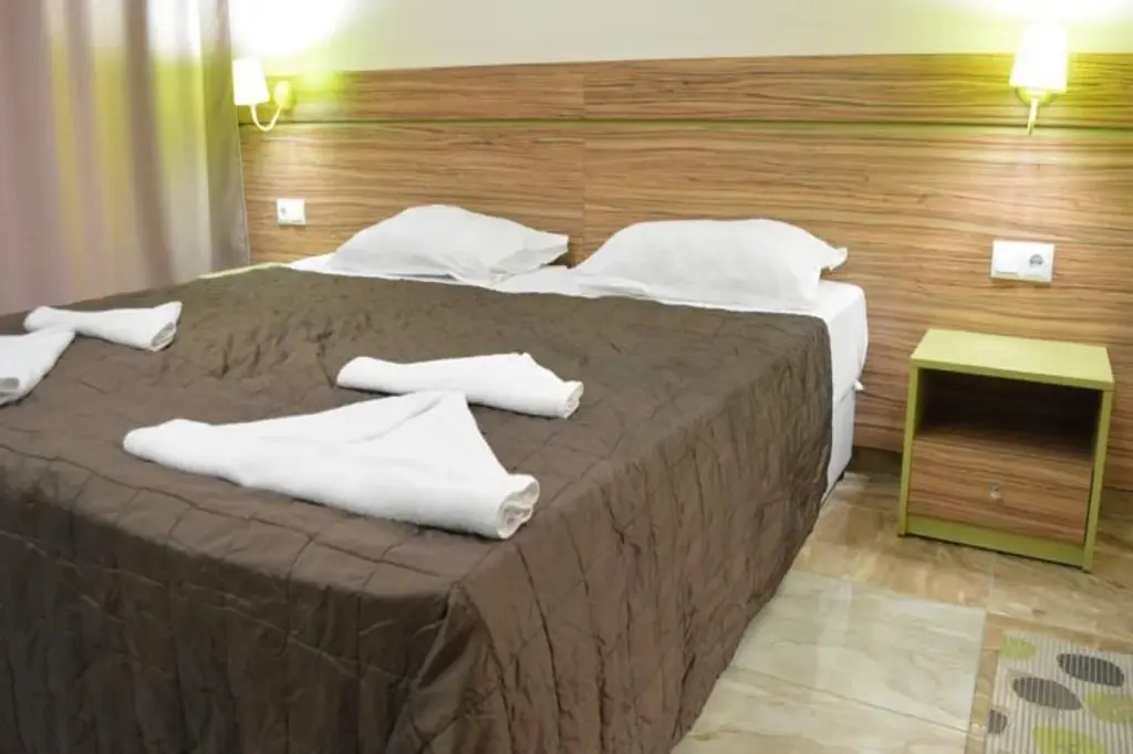Солнечный берег: Hotel Tm Deluxe Located in Sunny Beach