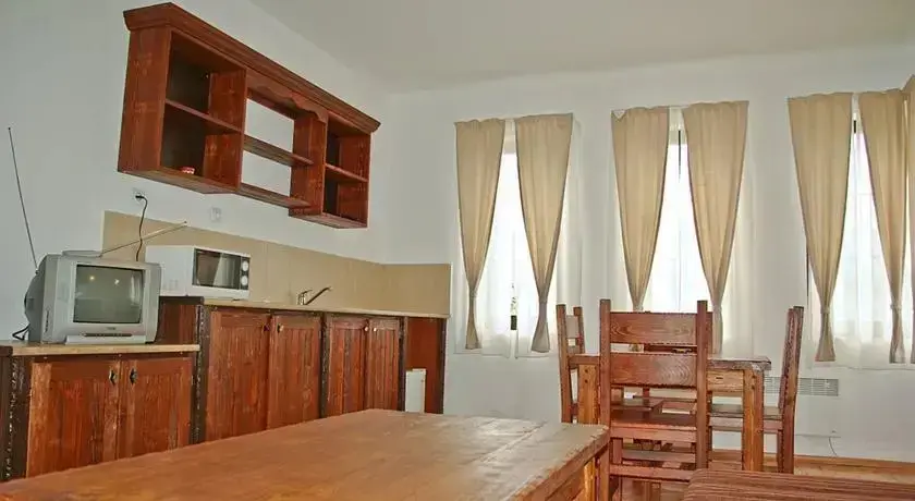 Александрово: Guest House Chateau Medovo