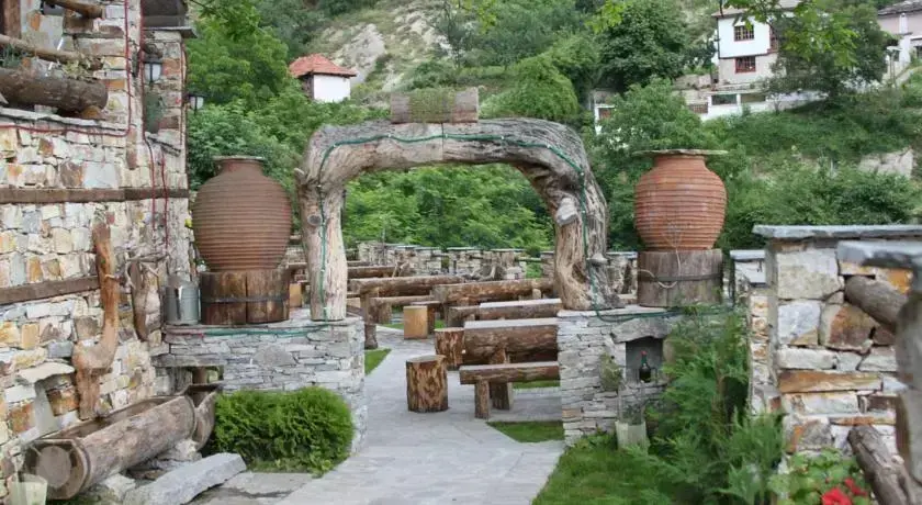 Делчево: Guest House Shapkova Kushta