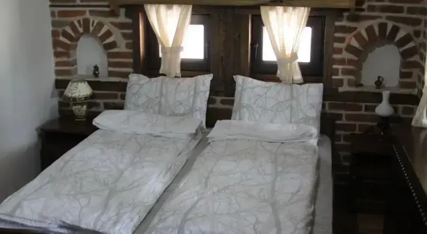 Делчево: Guest House Shapkova Kushta