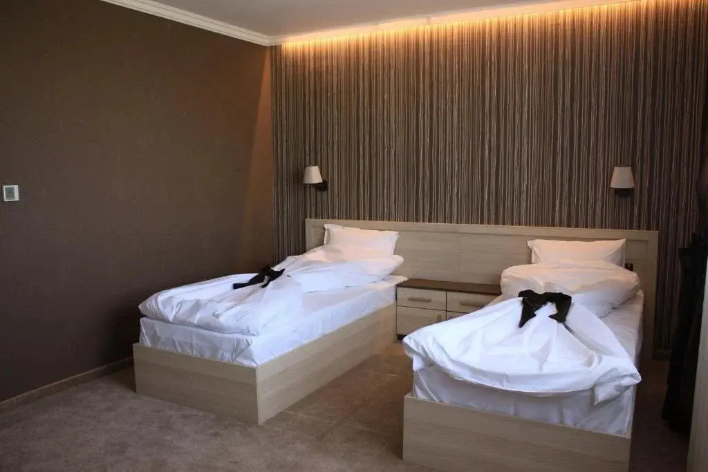 Свиштов: Hotel Nove