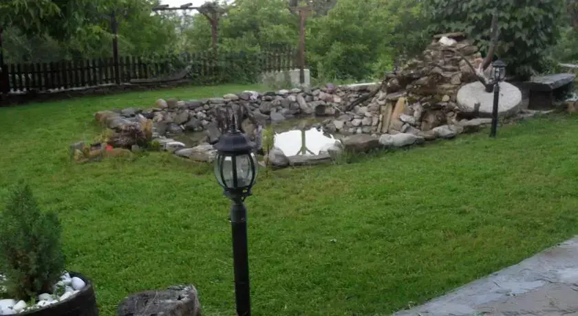 Боженци: Guest House Kmetovite