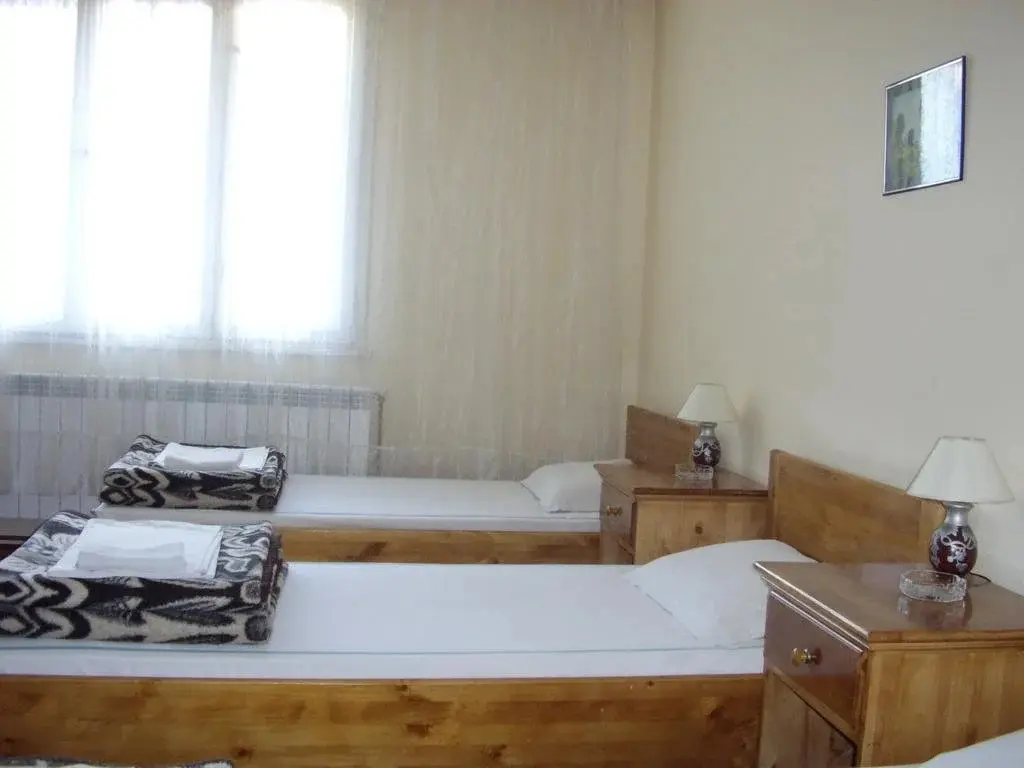 Петрич: Family Hotel May