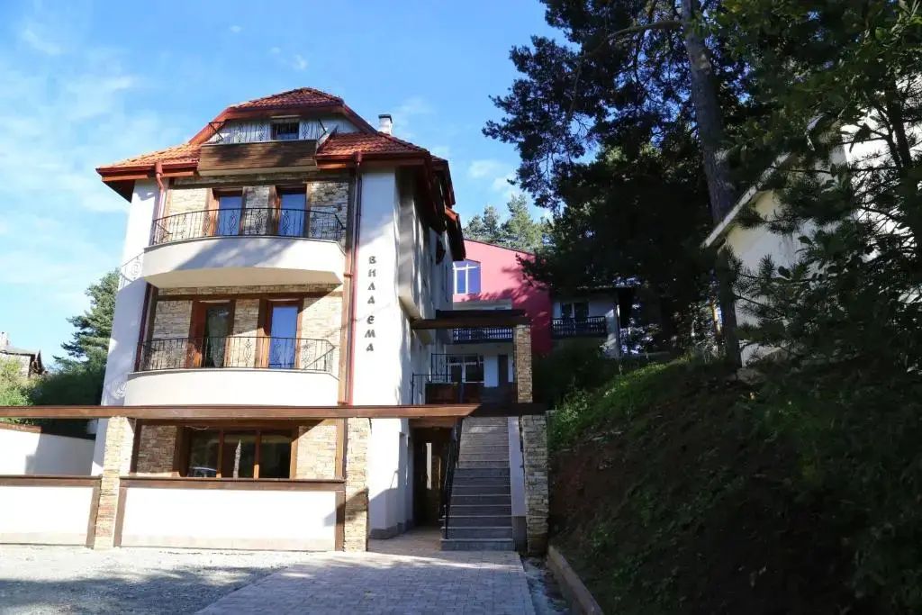 Дупница: Villa Ema