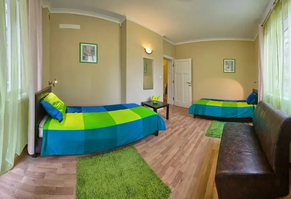 София: Guest House 32